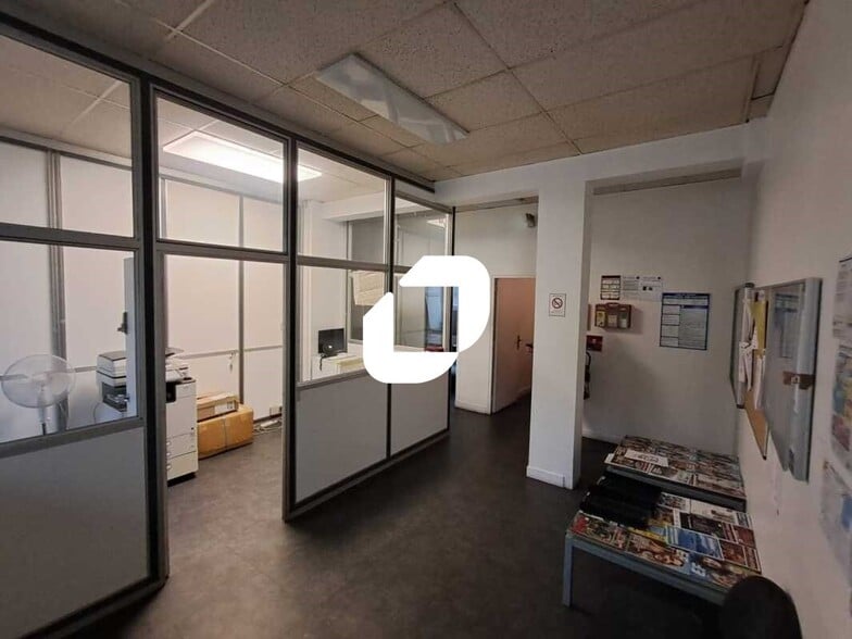 Bureau dans Rueil-Malmaison à louer - Photo intérieure - Image 3 de 24