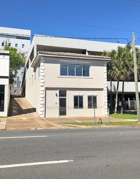 226 N Duval St, Tallahassee, FL à louer - Photo du bâtiment - Image 2 de 6