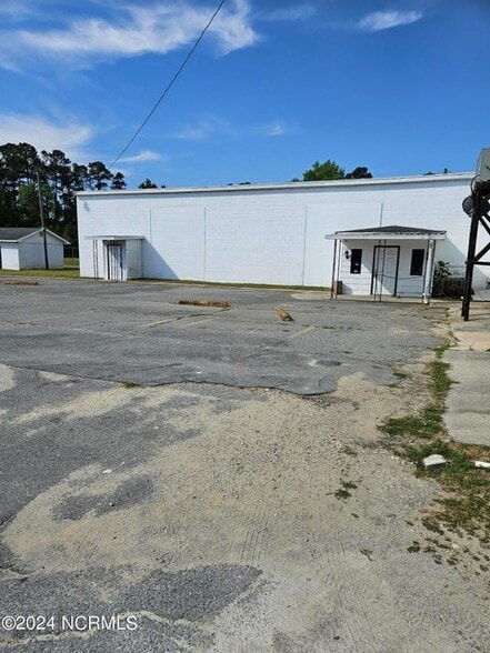 1375 Hwy 258 S, Kinston, NC for sale - Building Photo - Image 2 of 4