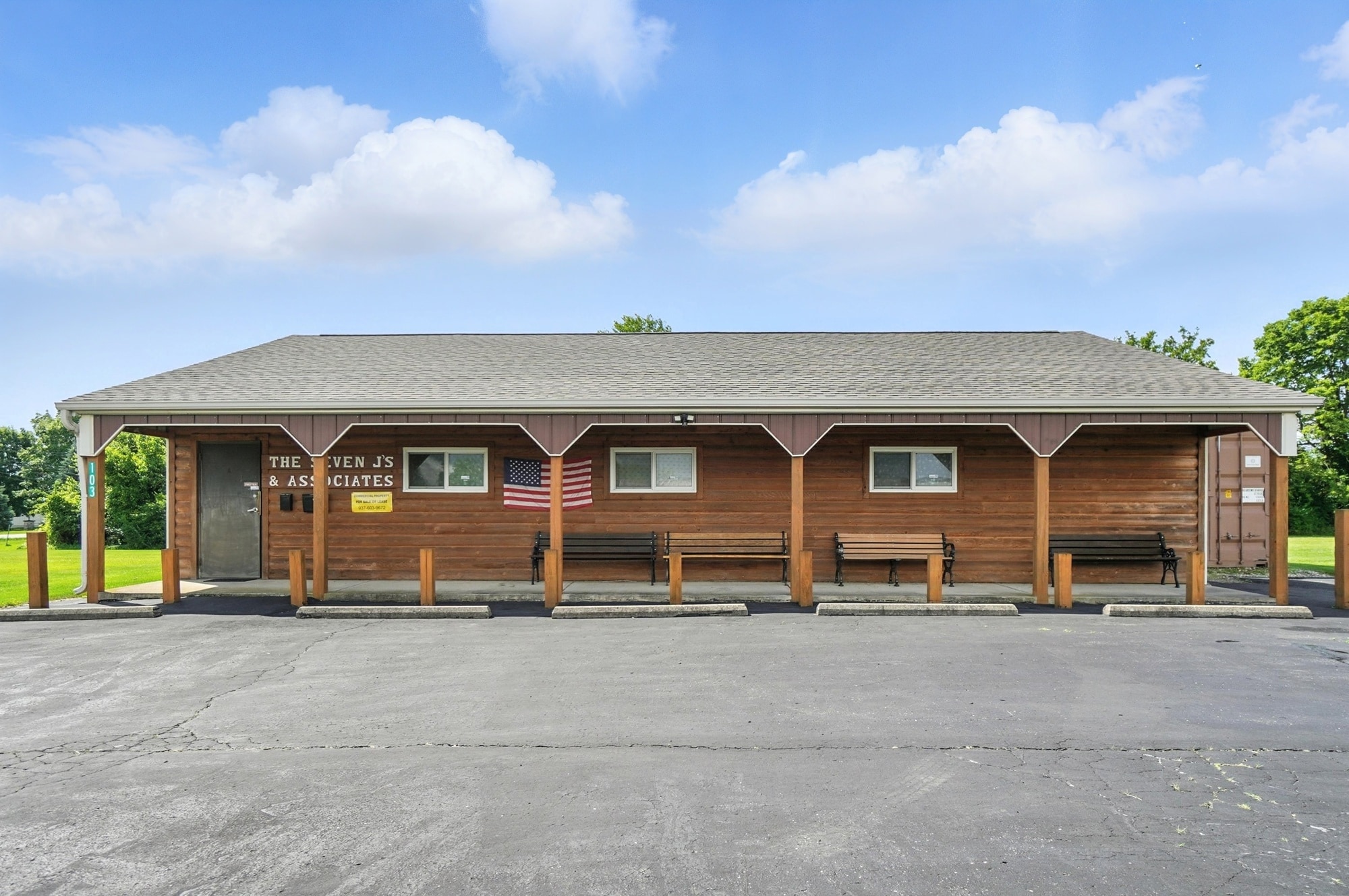 103 Quinter Farm Rd, Englewood, OH à vendre Photo du bâtiment- Image 1 de 33