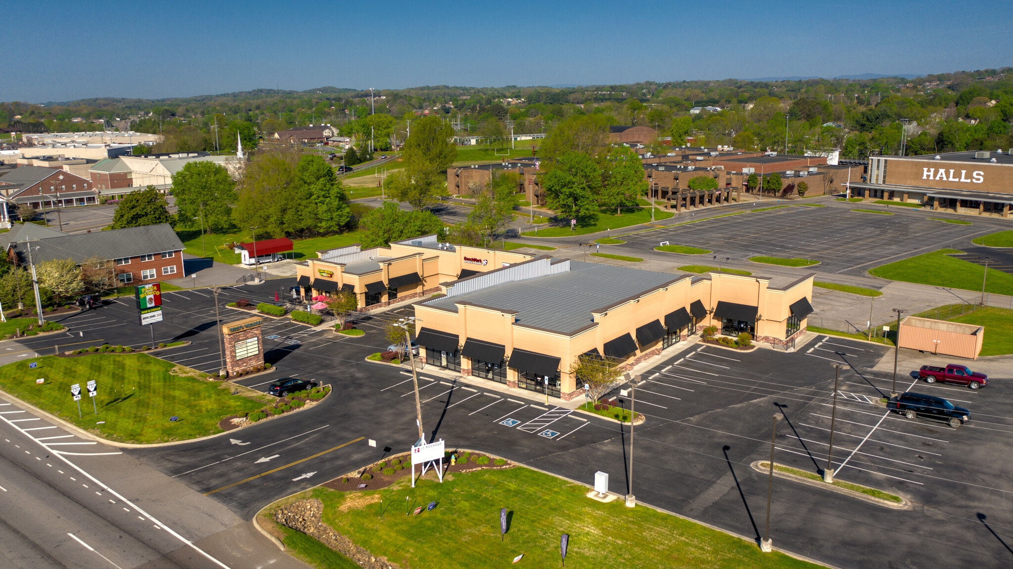 7411-7415 Maynardville Hwy, Knoxville, TN for lease Primary Photo- Image 1 of 4