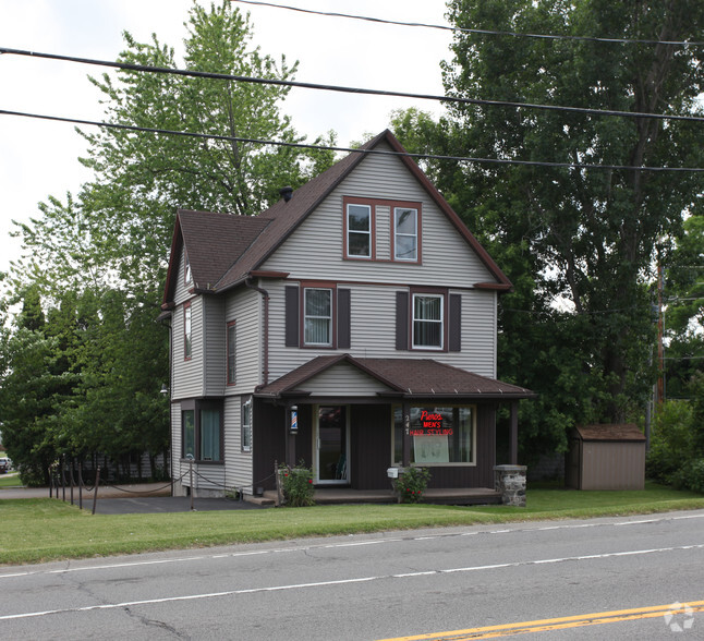 247 Empire Blvd, Rochester, NY à vendre - Photo principale - Image 1 de 1