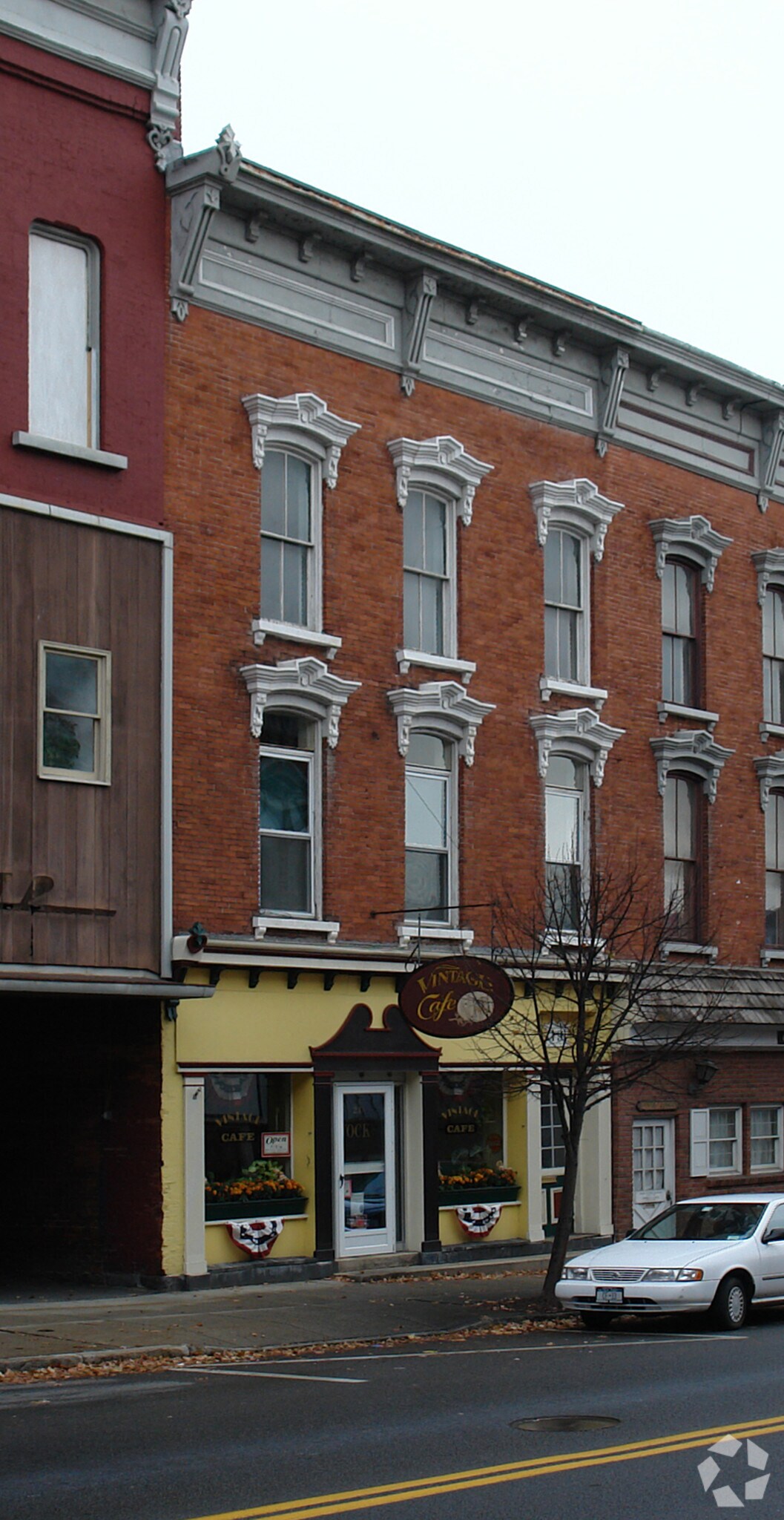 19-21 W Main St, Johnstown, NY à vendre Photo principale- Image 1 de 28