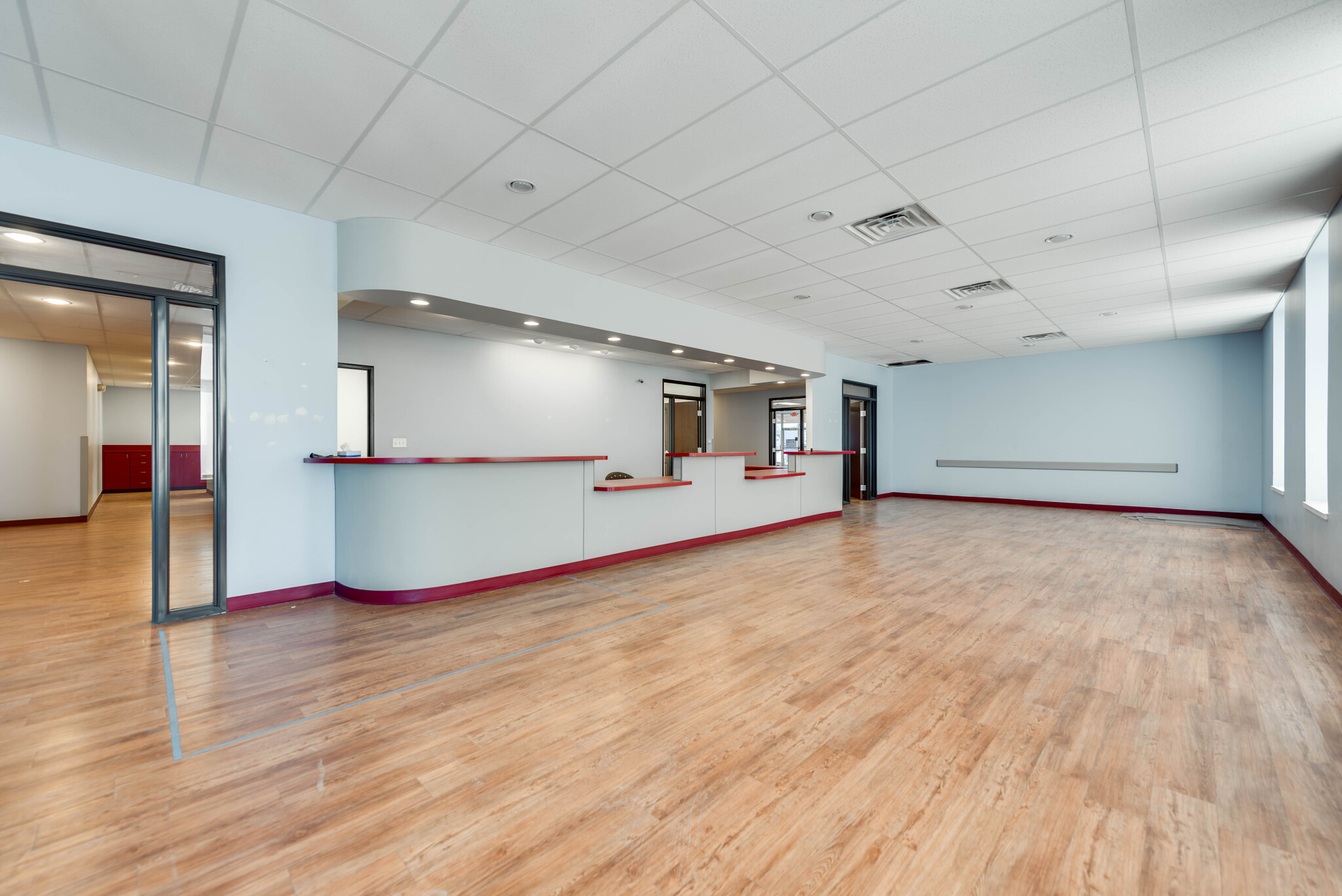 2701-2755 N Grandview Ave, Odessa, TX for lease Interior Photo- Image 1 of 13