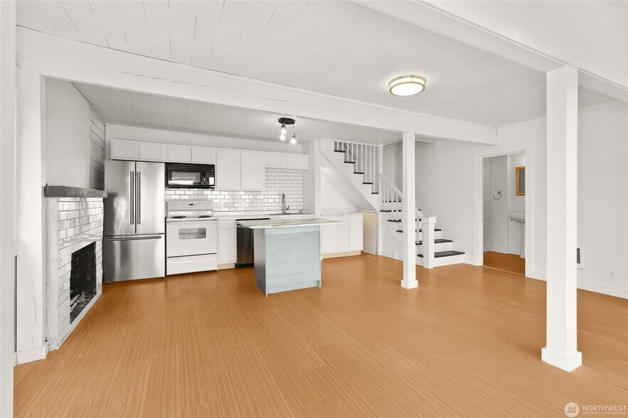 4705 Pacific Way, Seaview, WA à vendre - Photo du bâtiment - Image 2 de 41