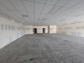 7200 Atlantic Ave, Cudahy, CA for lease Interior Photo- Image 2 of 3