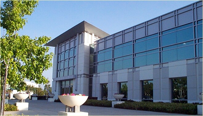 15365 Barranca Pky, Irvine, CA à louer - Photo du bâtiment - Image 2 de 5