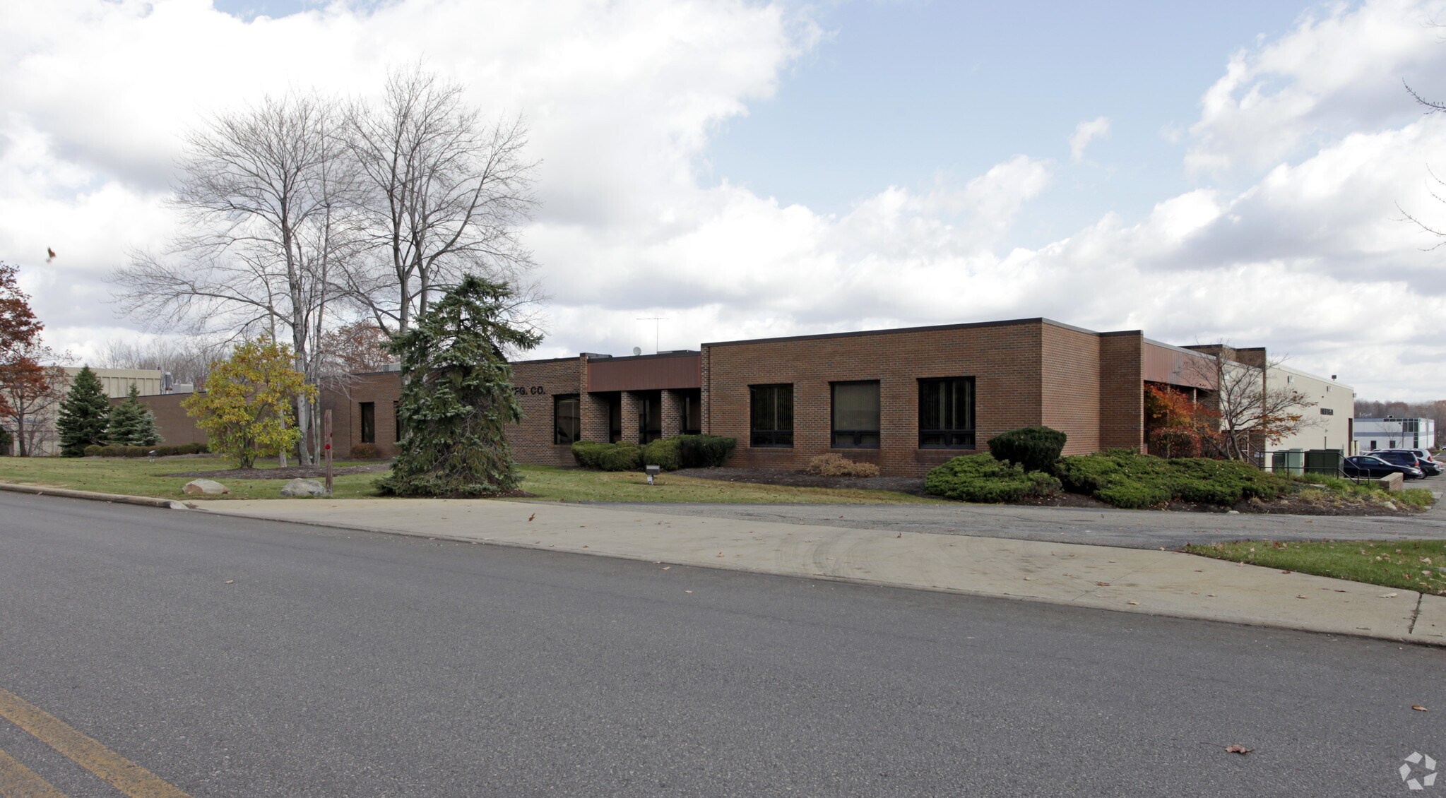 1665 Enterprise Pky, Twinsburg, OH à louer Photo principale- Image 1 de 20