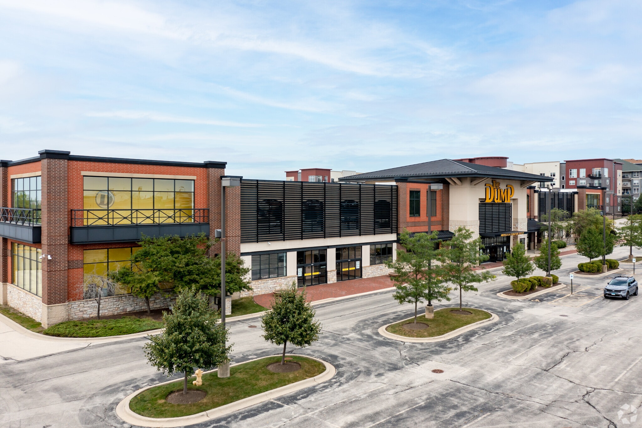 2860 S Highland Ave, Lombard, IL for lease Building Photo- Image 1 of 4