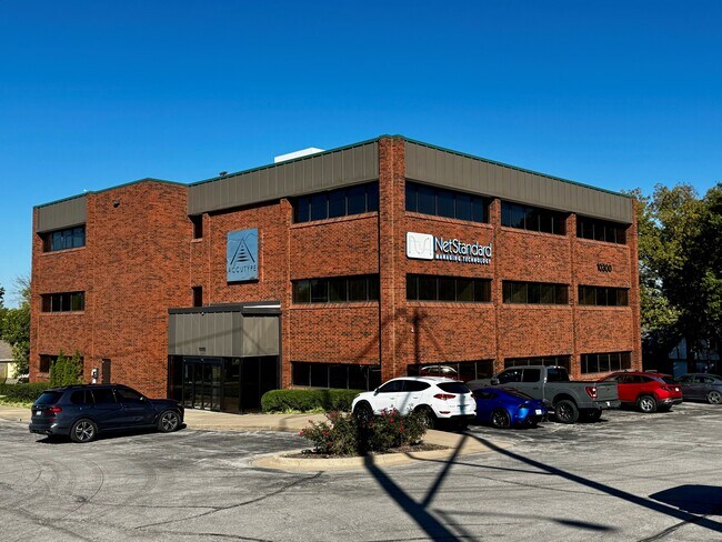 Plus de détails pour 10300 W 103rd St, Overland Park, KS - Bureau à louer