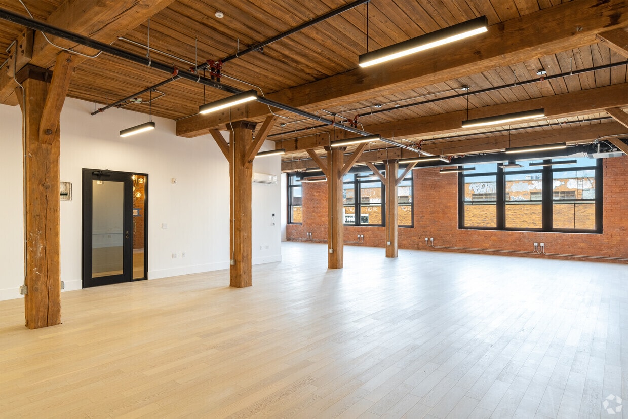 94-126 9th St, Brooklyn, NY for lease Interior Photo- Image 1 of 6
