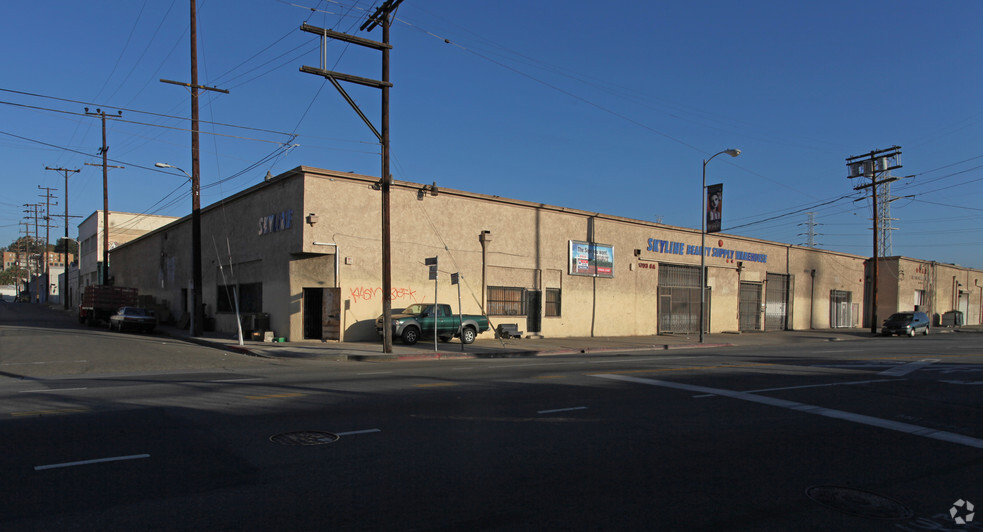 1701-1721 N Main St, Los Angeles, CA for sale - Primary Photo - Image 1 of 17