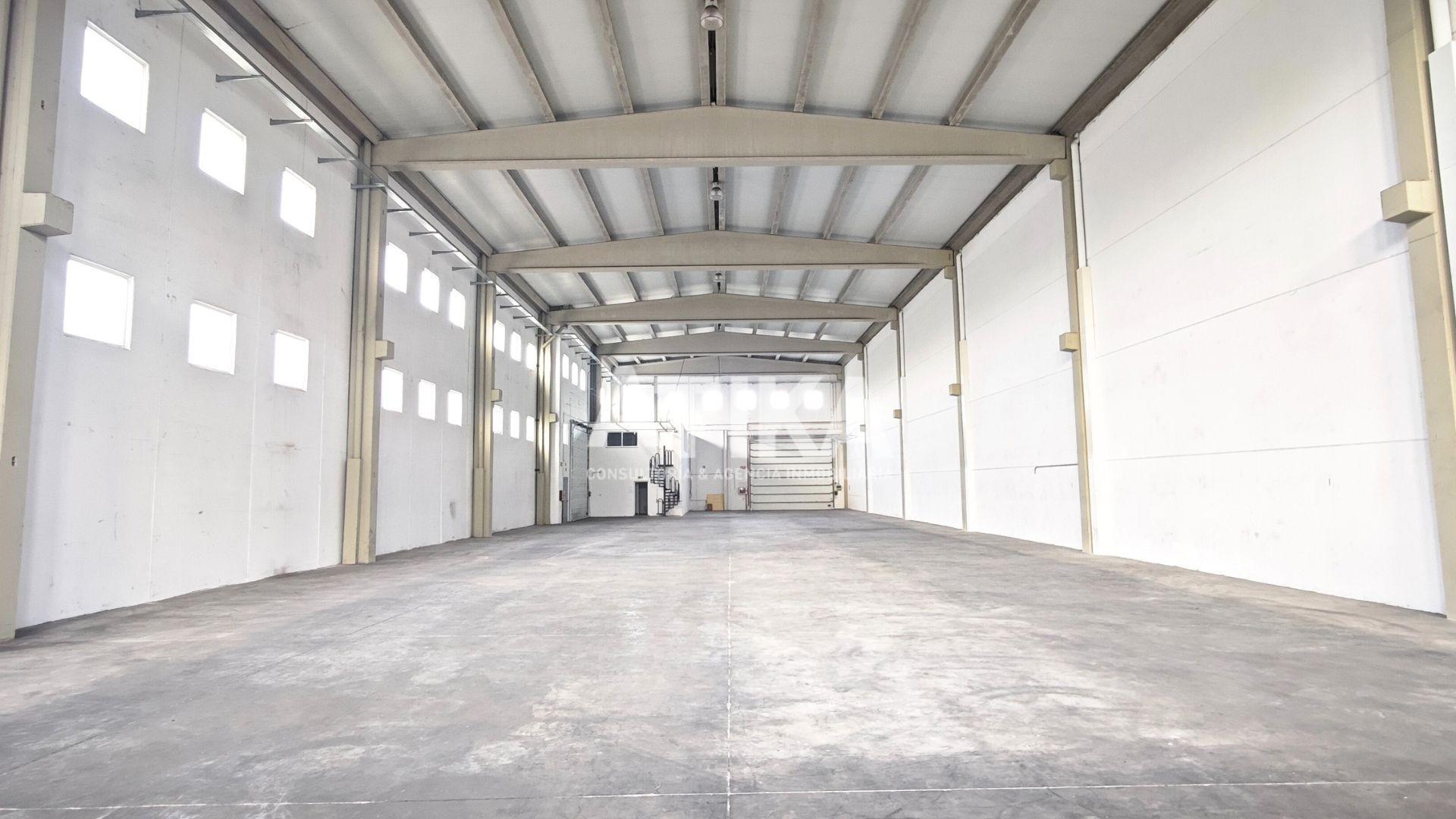 Industrial in Ontinyent, Valencia for lease Primary Photo- Image 1 of 21