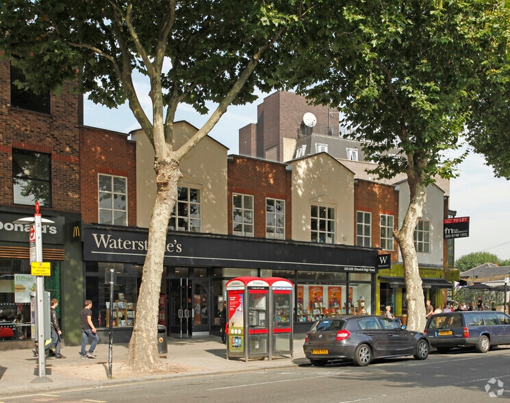 220-226 Chiswick High Rd, Londres à vendre - Photo du bâtiment - Image 2 de 3