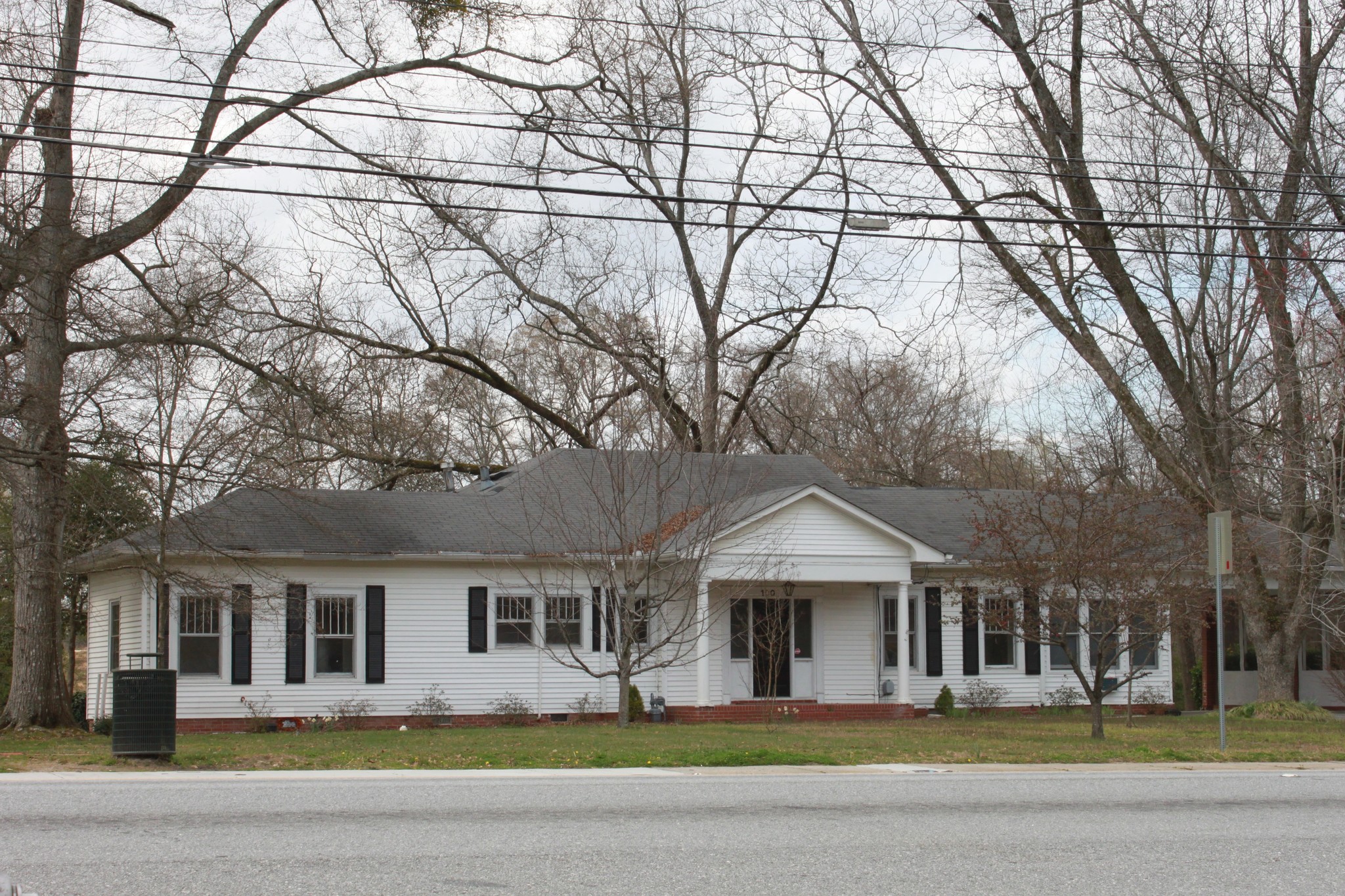 100 N Main St, Alpharetta, GA à vendre Photo principale- Image 1 de 1