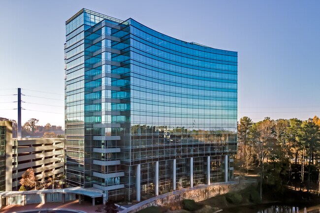 Plus de détails pour 1 Glenlake Pky NE, Atlanta, GA - Coworking à louer