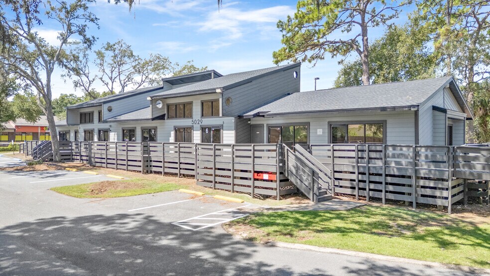 5037 North Ln, Orlando, FL for lease - Building Photo - Image 2 of 12