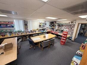 6745 SW Hampton St, Portland, OR à louer Photo intérieure- Image 2 de 4