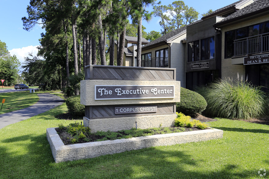 1 Corpus Christie Pl, Hilton Head Island, SC à louer - Photo du bâtiment - Image 1 de 1