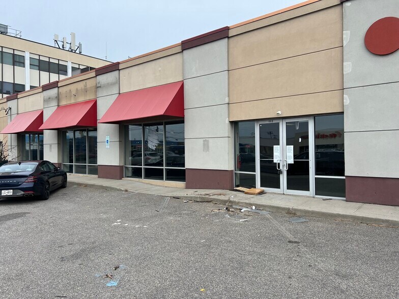 660 Rockaway Tpke, Lawrence, NY à louer - Photo du bâtiment - Image 3 de 5