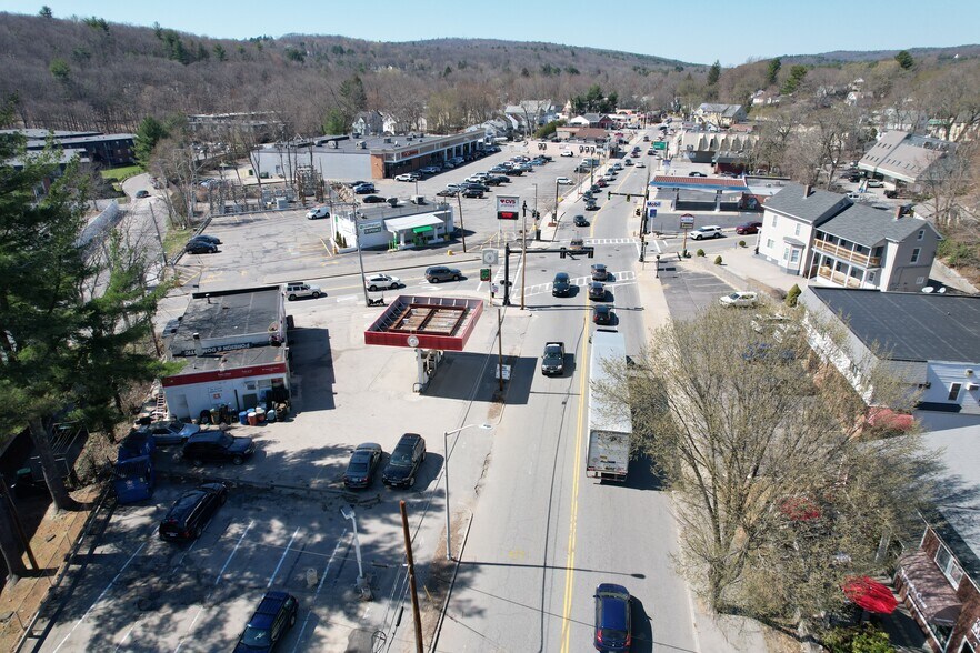 624 Chandler St, Worcester, MA à vendre - Photo du bâtiment - Image 3 de 8