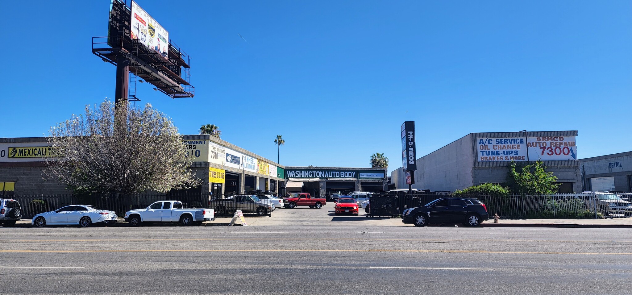 7310 Van Nuys Blvd, Van Nuys, CA à vendre Photo du bâtiment- Image 1 de 1