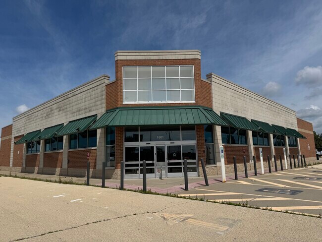 Plus de détails pour 1801 S Philo Rd, Urbana, IL - Commerce de détail à louer