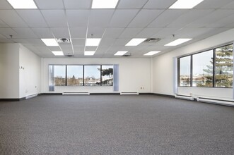 780 Windmill Rd, Dartmouth, NS à louer Photo intérieure- Image 2 de 6