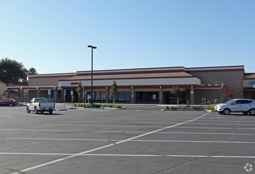 1122-1320 W 11th St, Tracy, CA for lease - Building Photo - Image 2 of 7