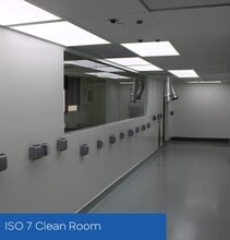 2110 Research Row, Dallas, TX à louer Photo intérieure- Image 2 de 4