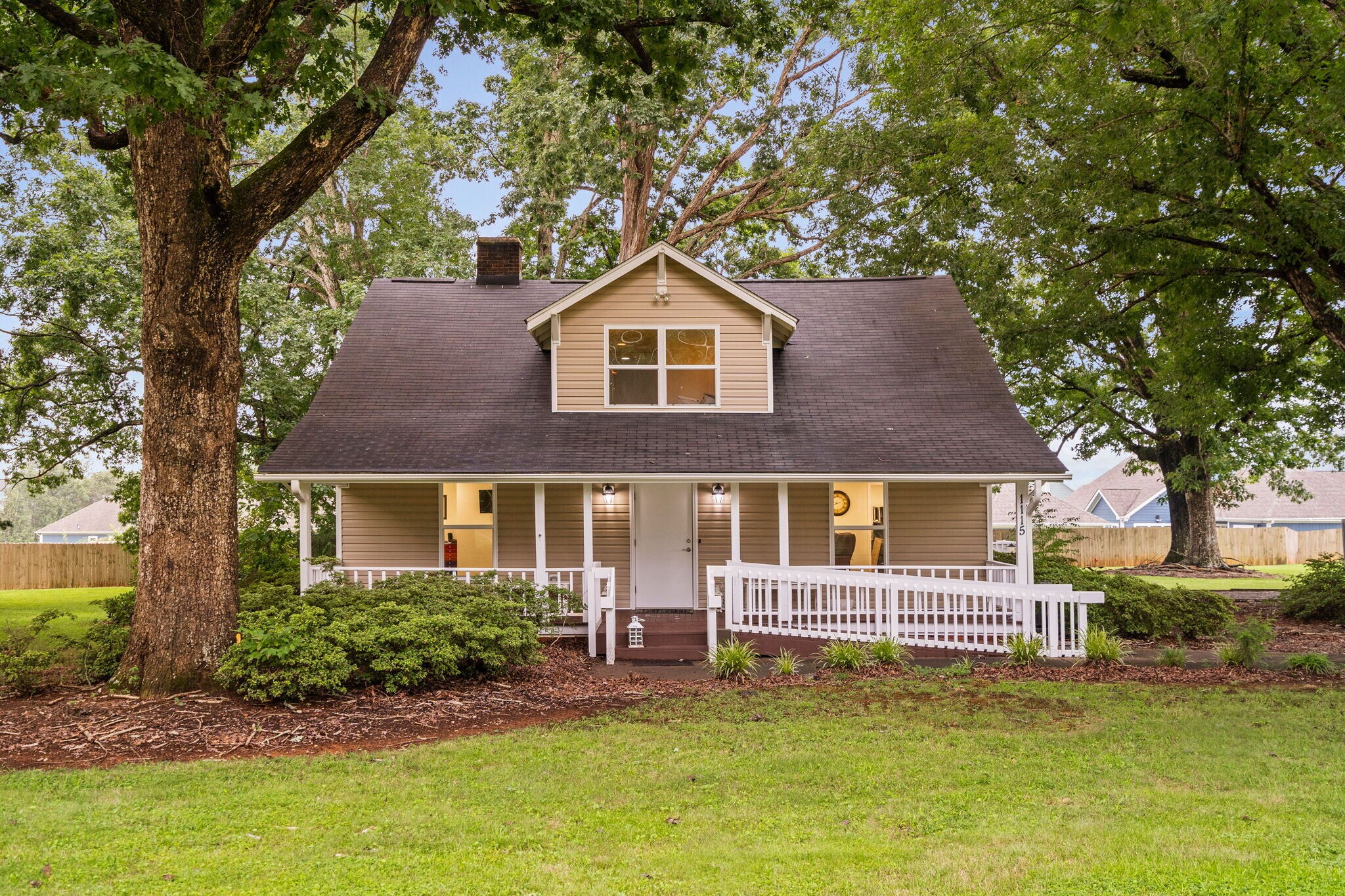 1115 S Fifth St, Mebane, NC à vendre Photo principale- Image 1 de 1