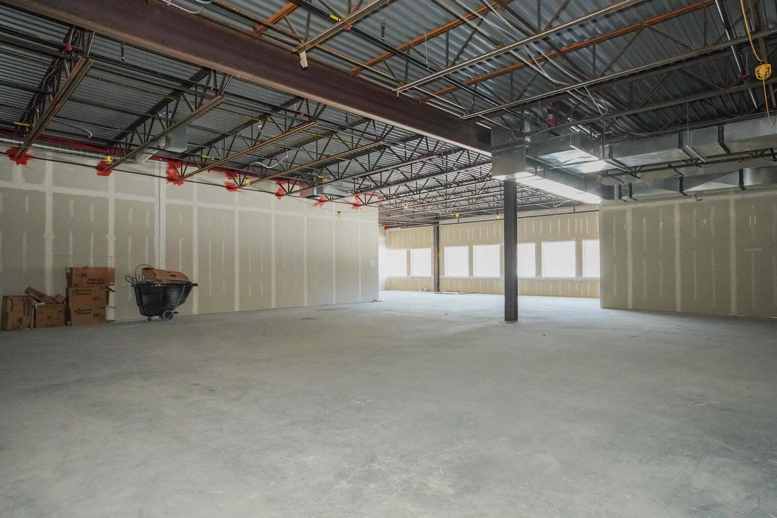 33 Tech Valley Dr, East Greenbush, NY for lease Building Photo- Image 1 of 3