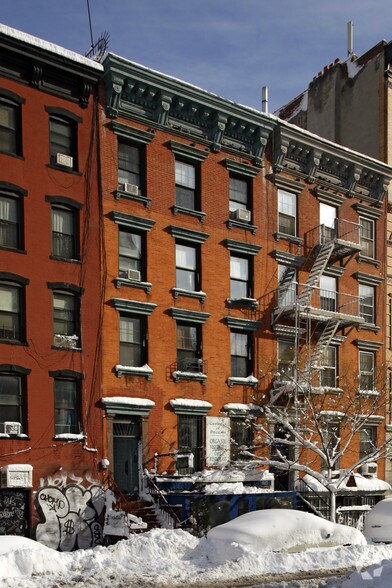 405 E Sixth St, New York, NY à louer - Photo principale - Image 1 de 3