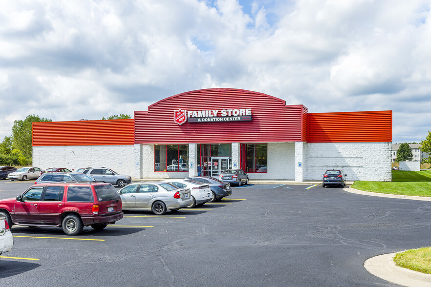 1525 Mall Rd, Monroe, MI for lease - Building Photo - Image 1 of 12