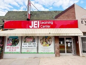 19211-19219 Union Tpke, Fresh Meadows, NY for lease Building Photo- Image 1 of 12
