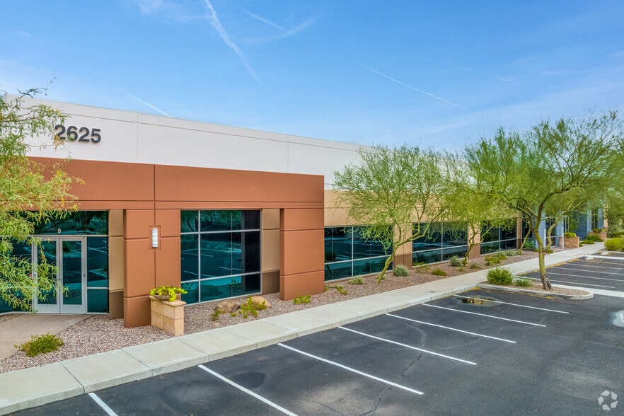 2625 W Grandview Rd, Phoenix, AZ à louer - Photo du bâtiment - Image 1 de 14