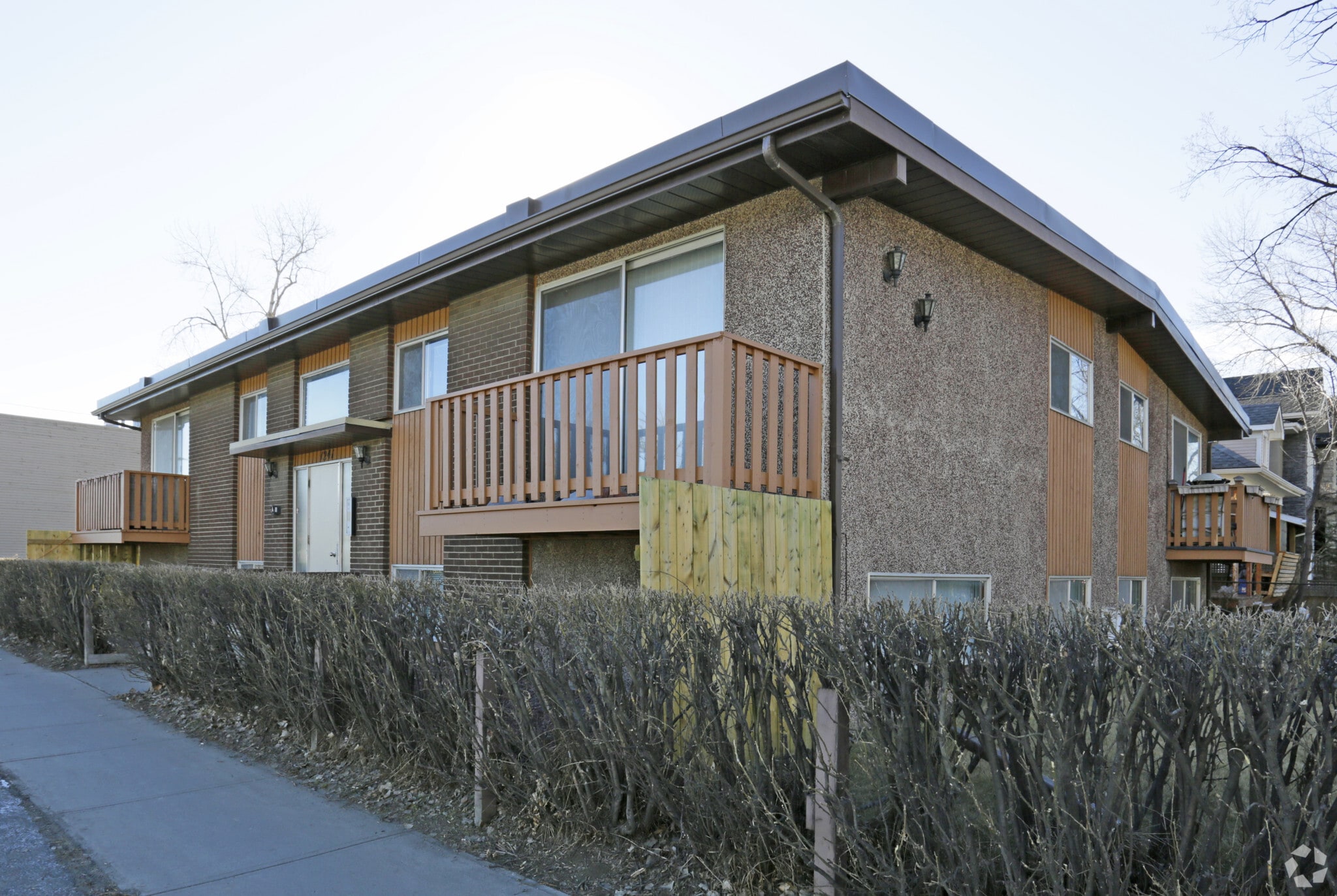 1241 5th Ave NW, Calgary, AB for sale Primary Photo- Image 1 of 1