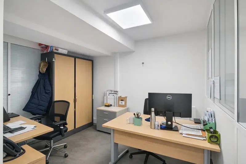 Rue Corbineau, Paris for lease - Interior Photo - Image 3 of 5