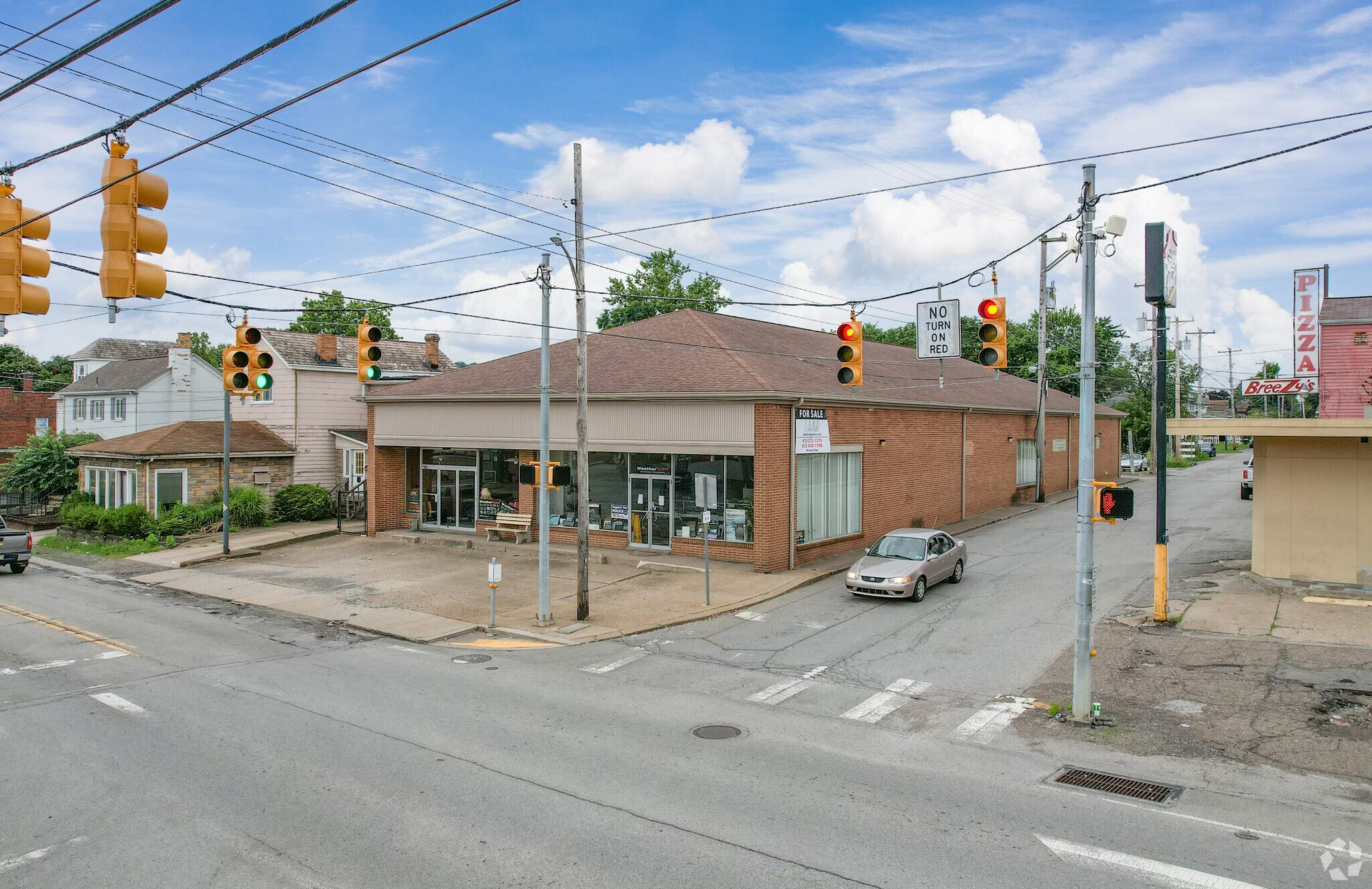 2681 Brodhead Rd, Aliquippa, PA à louer Photo principale- Image 1 de 13