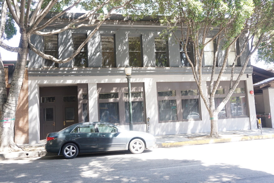 101 W Green St, Pasadena, CA for lease - Building Photo - Image 1 of 4