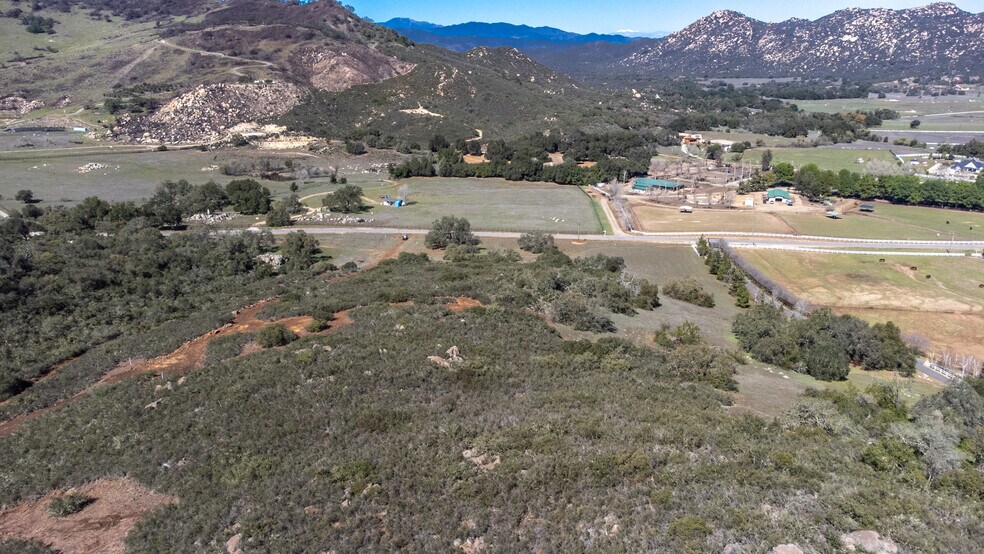 50004 Tenaja Rd, Murrieta, CA à vendre - Photo du bâtiment - Image 3 de 18