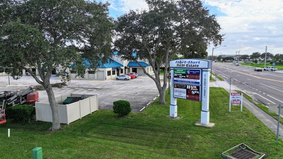 2955 Pineda Plaza Way, Viera East, FL à vendre - Photo du bâtiment - Image 2 de 68
