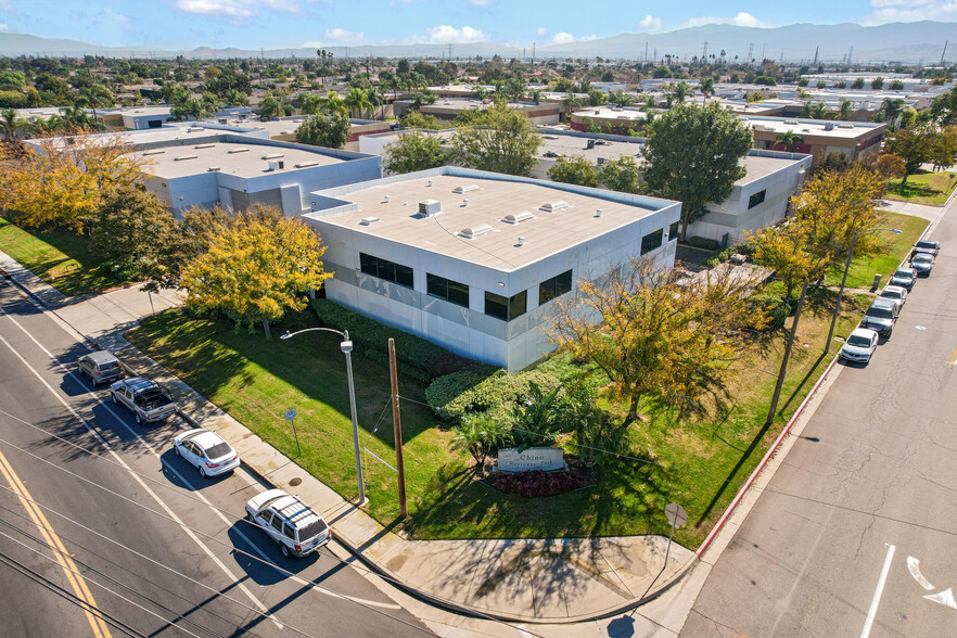 5703 Chino Ave, Chino, CA for lease - Building Photo - Image 1 of 5