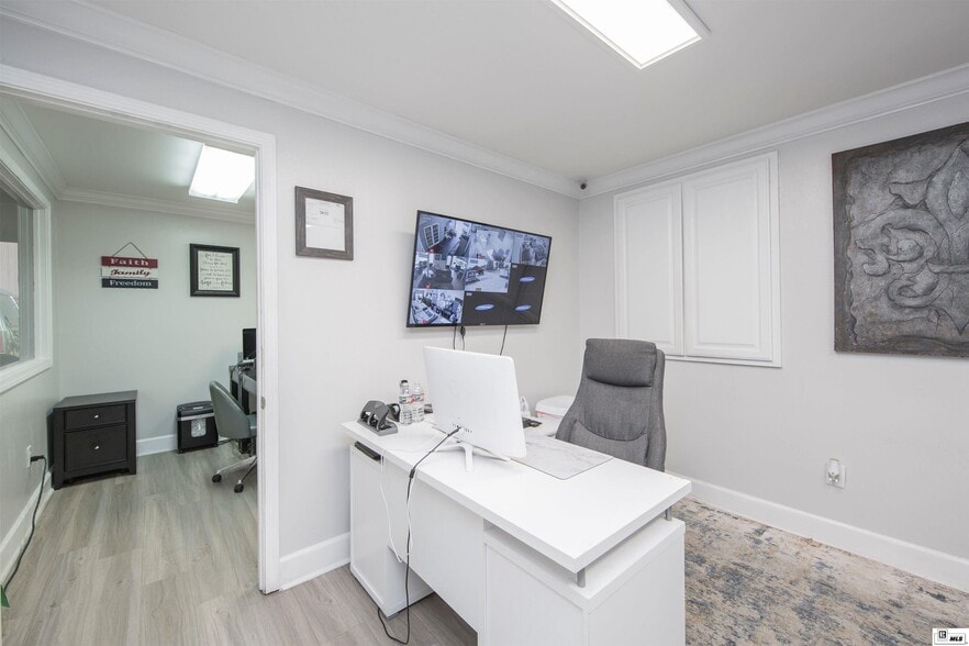 707-709 Trenton St, West Monroe, LA for sale - Interior Photo - Image 3 of 19