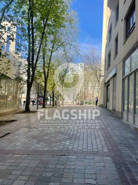 Retail in Paris for sale - Building Photo - Image 2 of 2