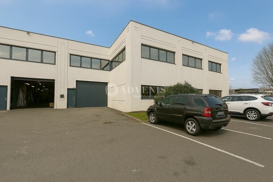50 Av Du Vieu Chemin De Saint Denis, Villeneuve-la-Garenne à louer - Photo du bâtiment - Image 2 de 8