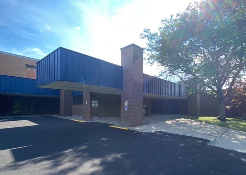 650 S Prospect Ave, Hartville, OH for lease - Building Photo - Image 3 of 18