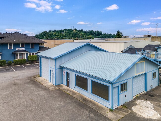 Plus de détails pour 360 S Burlington Blvd, Burlington, WA - Bureau/Commerce de détail à louer
