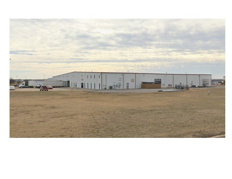 Fisher59 Lawton portefeuille de 2 propriétés à vendre sur LoopNet.ca - Photo du bâtiment - Image 2 de 11