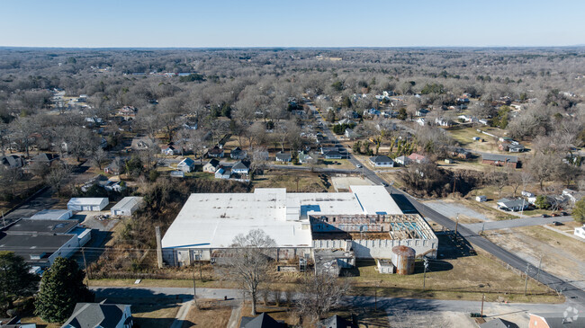 Plus de détails pour 215 Bonview Ave, Lincolnton, NC - Industriel à vendre